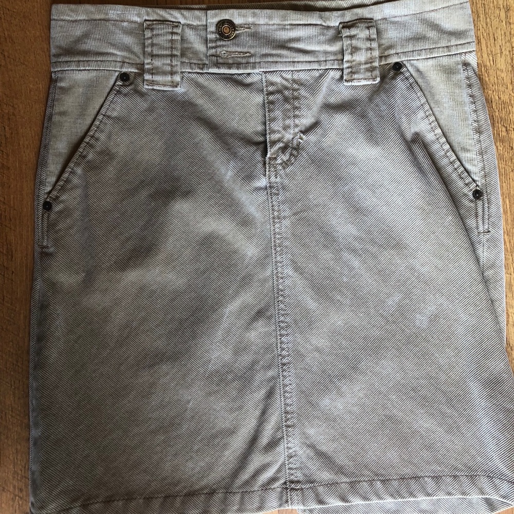 Vintage Gap corduroy skirt size 6